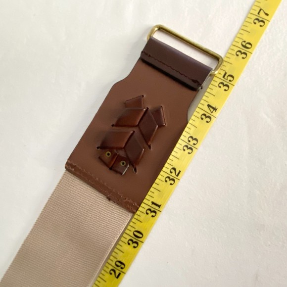 Beige Elastic Cinch Belt Brown Bonded Leather Ends Hook Buckle - Picture 8 of 9